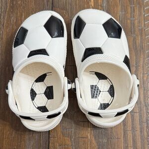 CROCS - Kids Soccer-Print Clog Sandals - White/Black